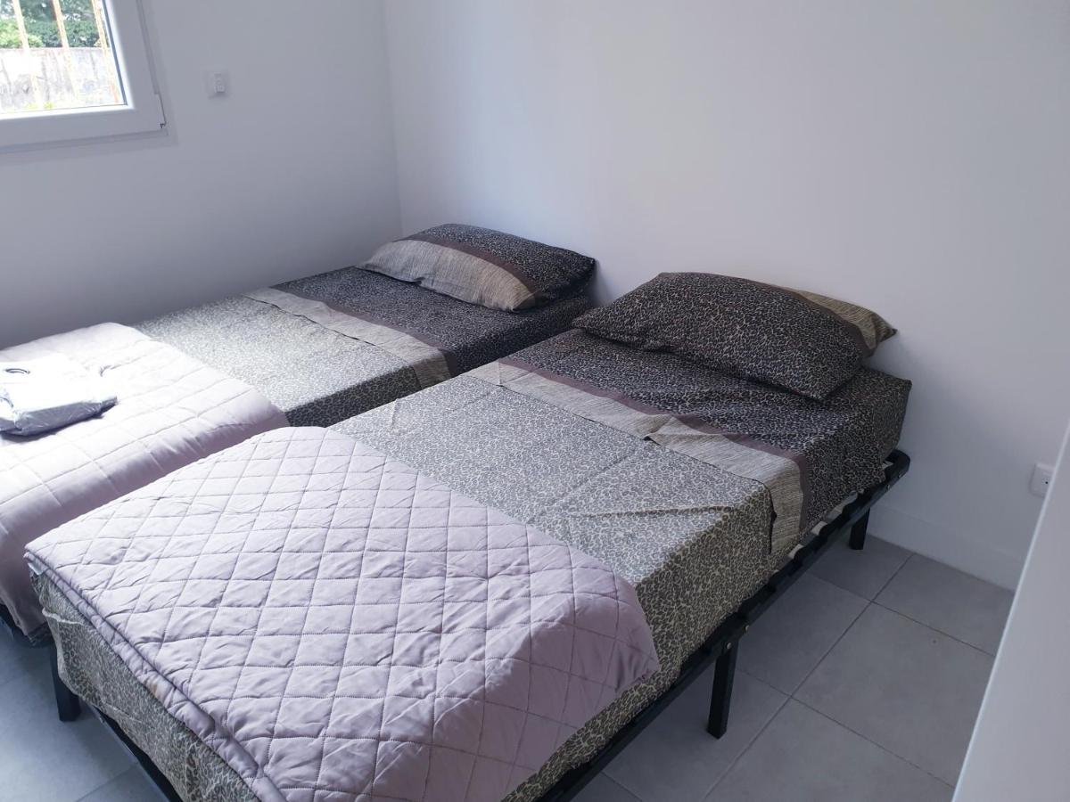 Apartment Renove 2023 Proche Aeroport 5min, Gare Sncf 2 Min, Tramway Au Pied De L'immeuble , Parking Possible, Renovated 2023 Near The Airport 5 Min, Train Station 2 Min, Tram Next To The Building 1 Min, Parking Possible
