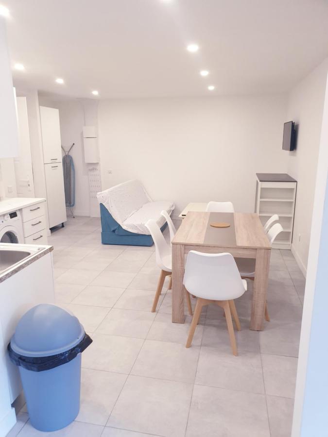 Appartamento Renove 2023 Proche Aeroport 5min, Gare Sncf 2 Min, Tramway Au Pied De L'immeuble , Parking Possible, Renovated 2023 Near The Airport 5 Min, Train Station 2 Min, Tram Next To The Building 1 Min, Parking Possible