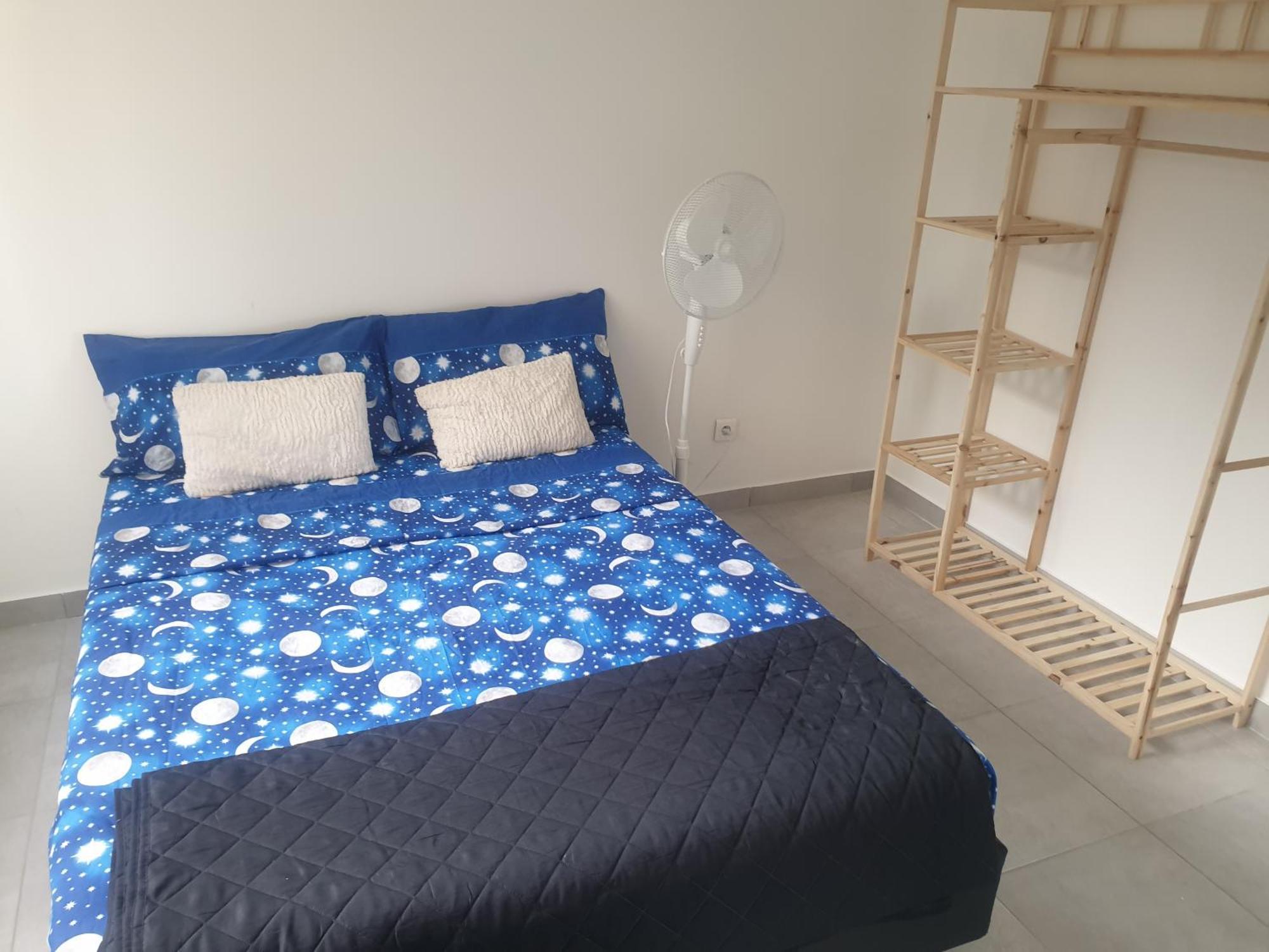Renove 2023 Proche Aeroport 5min, Gare Sncf 2 Min, Tramway Au Pied De L'immeuble , Parking Possible, Renovated 2023 Near The Airport 5 Min, Train Station 2 Min, Tram Next To The Building 1 Min, Parking Possible